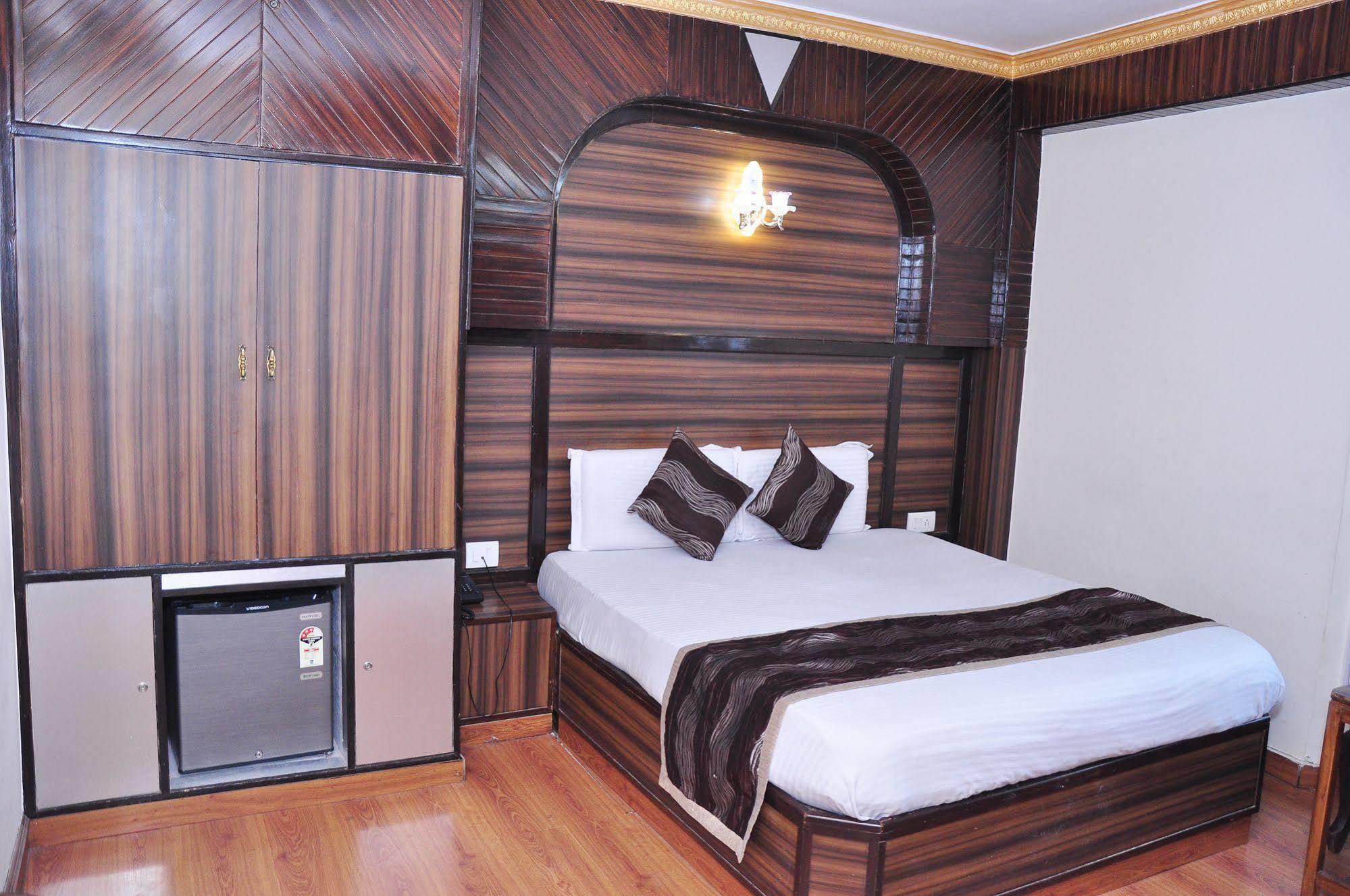 Hotel Sidharath Shimla Exterior foto